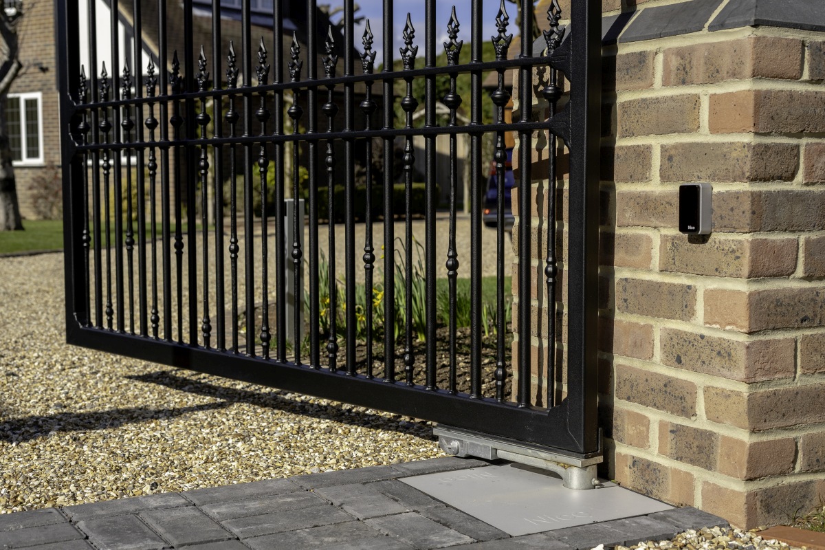 automated driveway gate