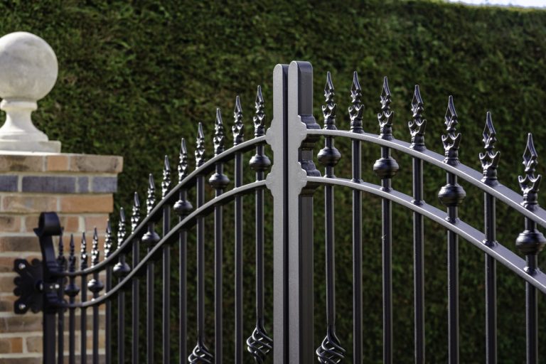 Electric metal swing entrance gates in Sussex, Surrey, Kent and London