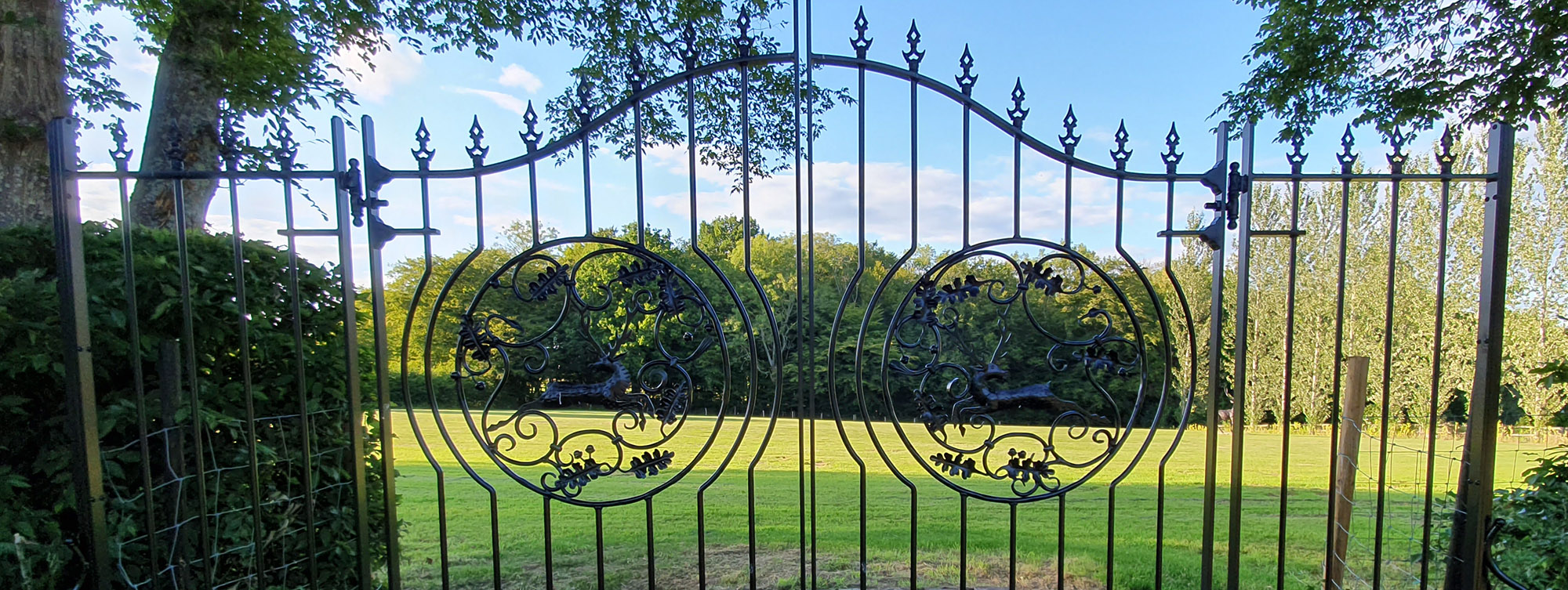 Double swing gates in east sussex